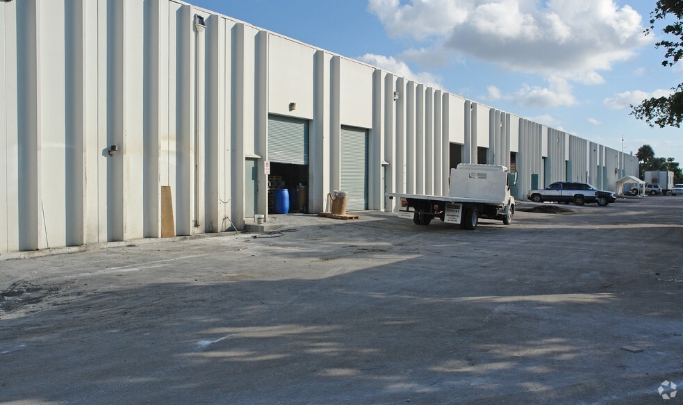 More Photos Of 5901-5985 NW 31st Ave, Fort Lauderdale Warehouse For Lease