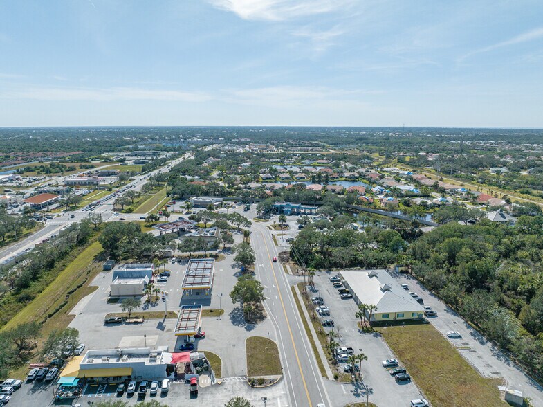 More Photos Of 375 Commercial Ct, Venice Office For Lease