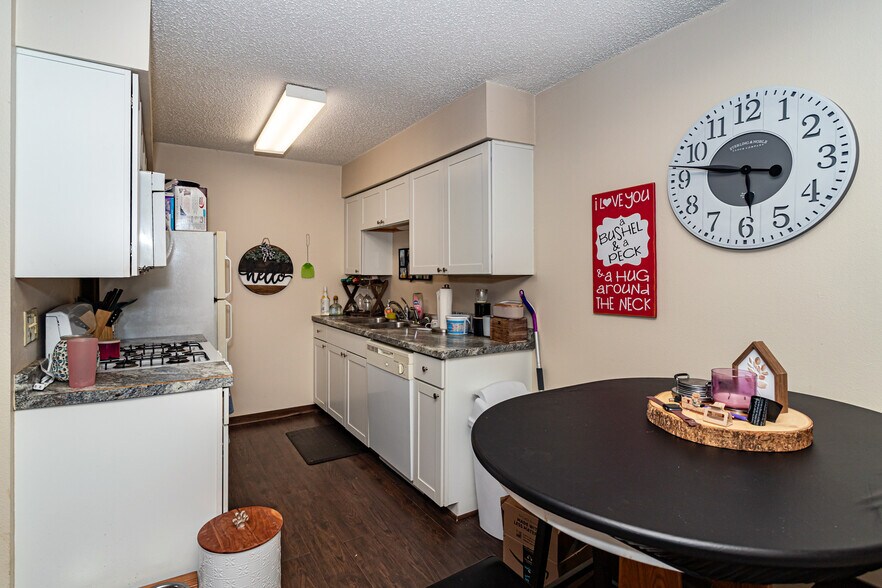 More Photos Of 3500 Grand Ave, Ames Apartments For Sale