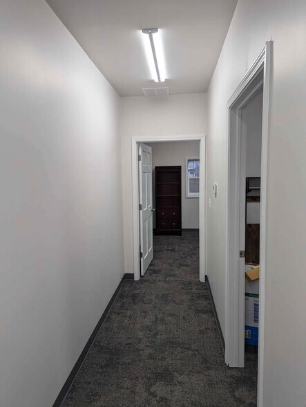 More Photos Of 111 E Cedar St, Standish Office For Sale