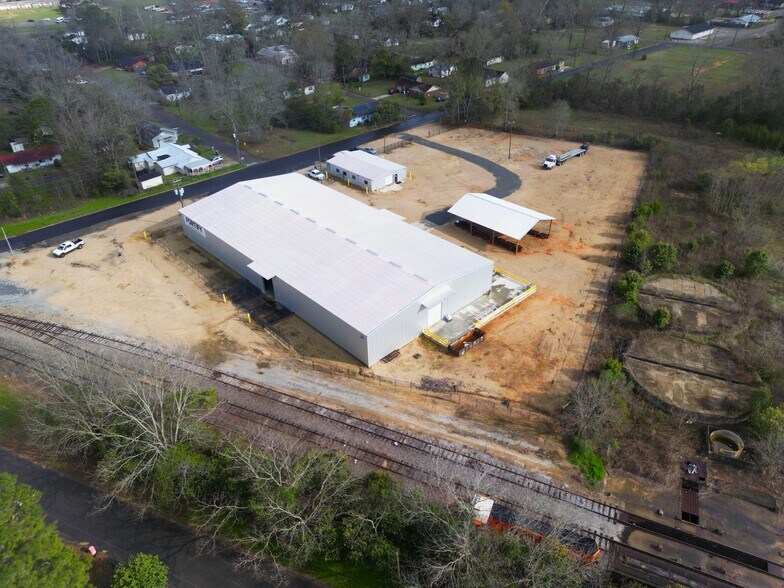 More Photos Of 301 Gundy Ln, Enterprise Warehouse For Lease