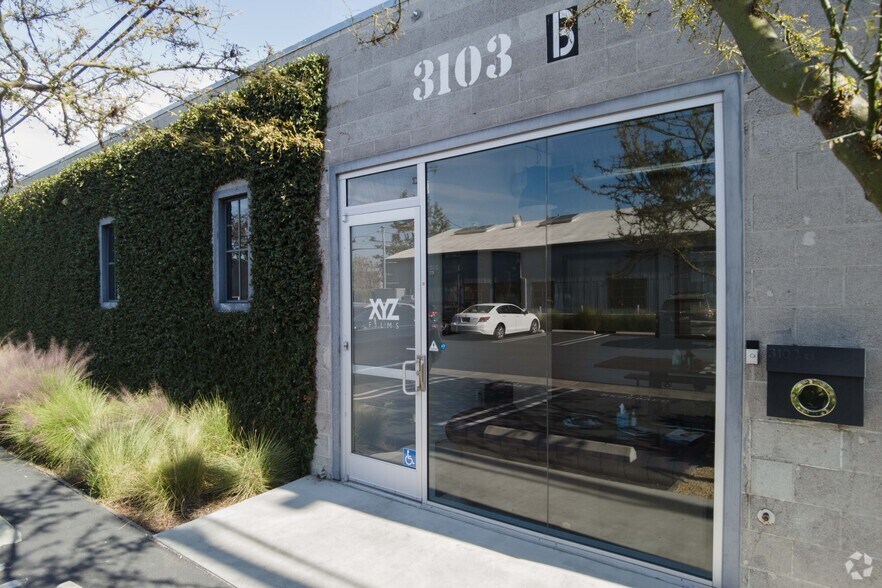 More Photos Of 3103 S La Cienega Blvd, Los Angeles Loft Creative Space For Lease