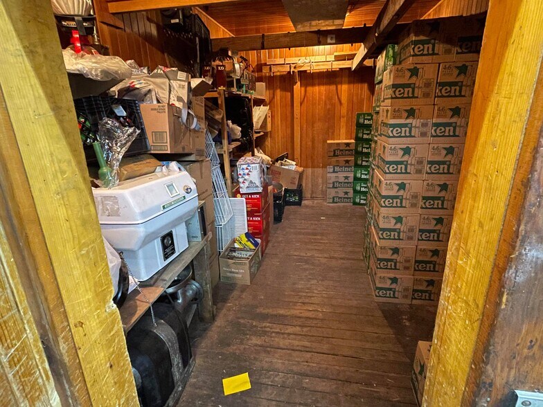 185 Mallory Ave, Jersey City, NJ 07304 Convenience Store For Sale