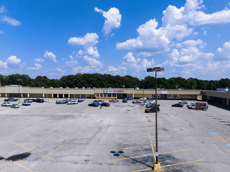 More Photos Of 2210 N Central Ave, Humboldt Unknown For Lease