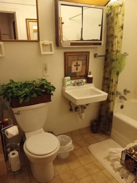 More Photos Of 535 Kentucky St, Vallejo Apartments For Sale