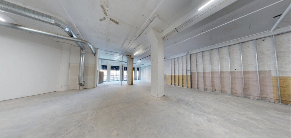 More Photos Of 133 W Pittsburgh Ave, Milwaukee Apartments For Lease