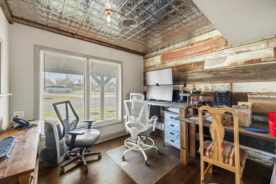 More Photos Of 4400 E Hwy 377, Granbury Office For Sale