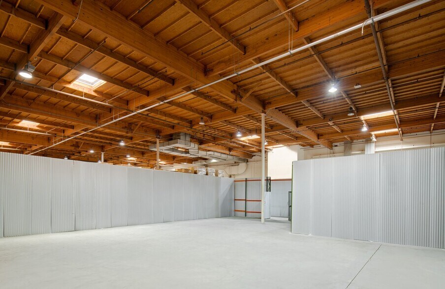 More Photos Of 601-650 E Red Bud Ave, Saint Louis Warehouse For Lease