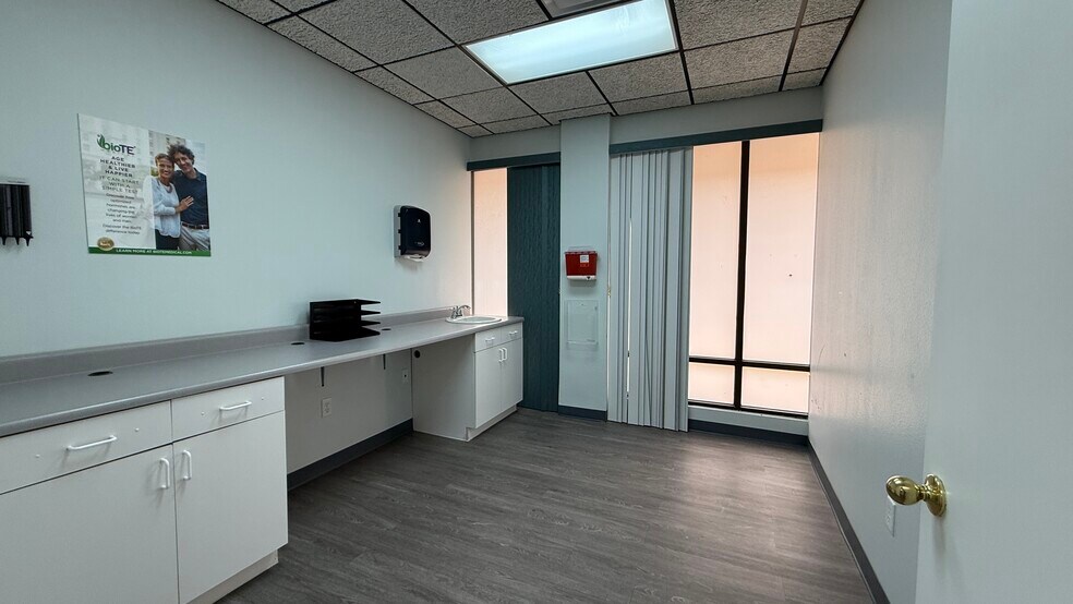 More Photos Of 1941 E 37th St, Odessa Office For Sale