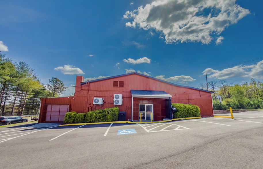 More Photos Of 3312 Cove Rd NW, Roanoke Storefront For Lease