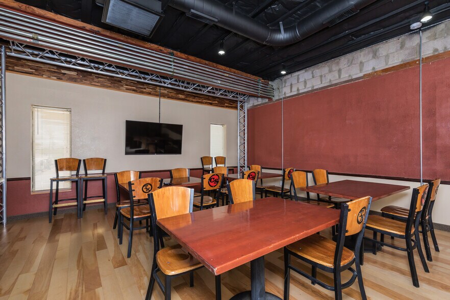 More Photos Of 1616 E Main St, Mesa Unknown For Lease