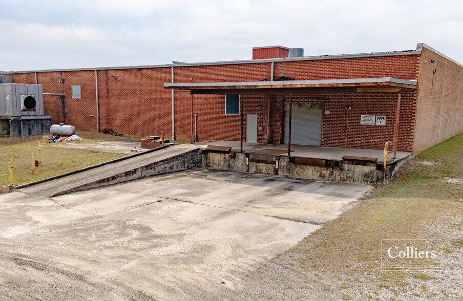 More Photos Of 358 Ascauga Lake Rd, Graniteville Distribution For Lease