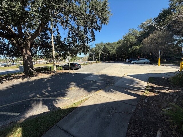 More Photos Of 555 S Hunt Club Blvd, Apopka Bank For Sale