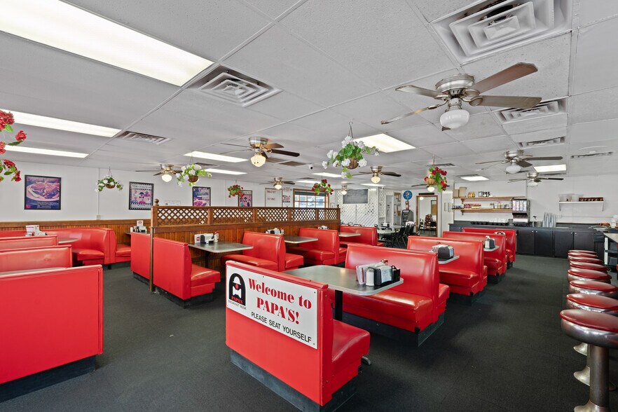 More Photos Of 191 E St John St, Spartanburg Restaurant For Lease