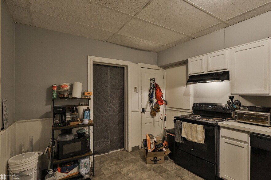 More Photos Of 301 1st St, Slatington Multifamily For Sale