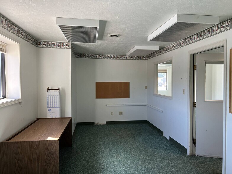More Photos Of 603-615 E Jefferson St, Plymouth Office For Sale