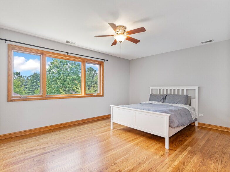 More Photos Of 22660 S Harlem Ave, Frankfort Flex For Sale