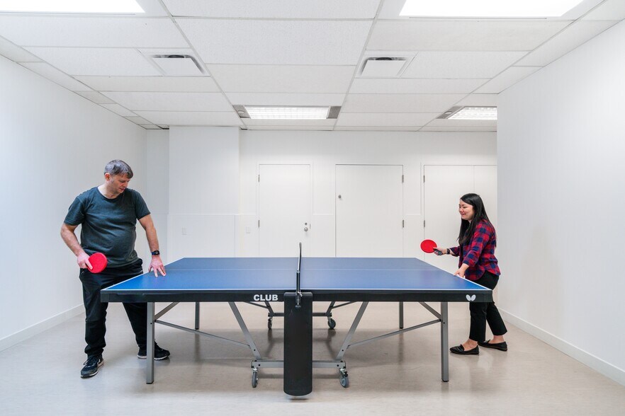 More Photos Of 325 Front St W, Toronto Coworking Space