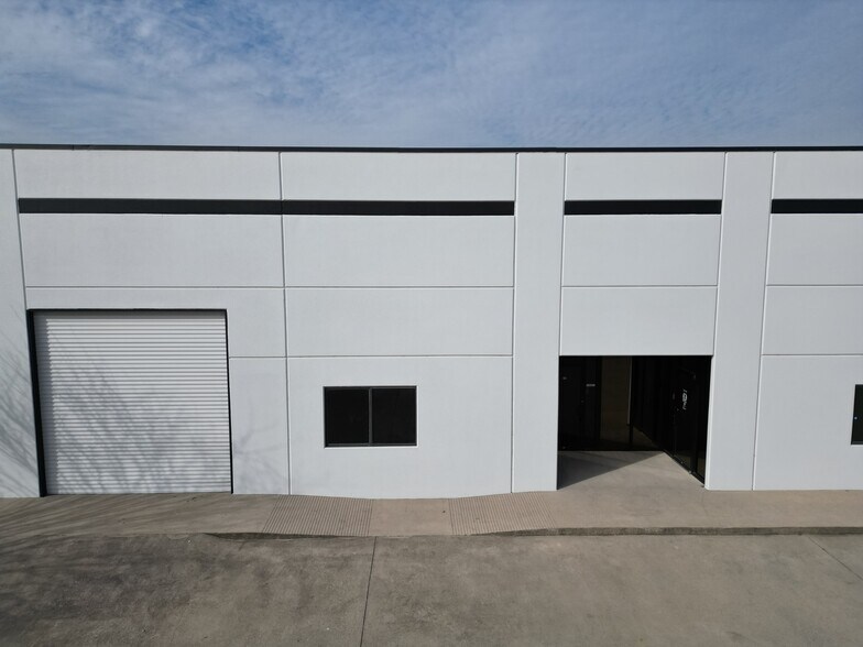 More Photos Of 6630 Corporation Pky, Fort Worth Warehouse For Lease