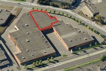 More Photos Of 5701-5711 Steeles Av W, Toronto Showroom For Lease