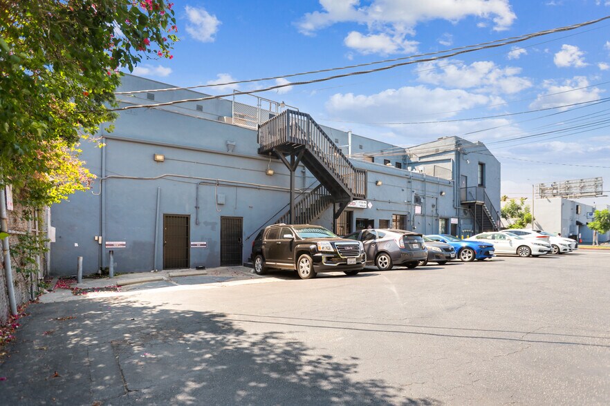 More Photos Of 1900-1912 Westwood Blvd, Los Angeles Storefront Retail Office For Lease