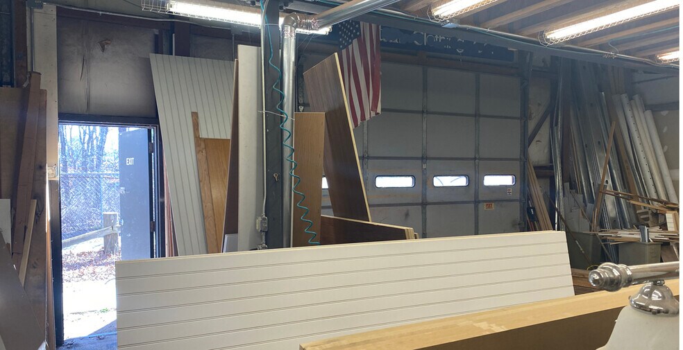 More Photos Of 77 Old Yarmouth Rd, Hyannis Industrial For Sale