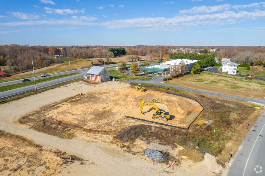More Photos Of 7620 Meadow Run Ln, Owings Unknown For Lease