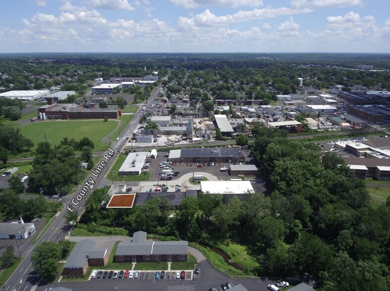 More Photos Of 244 E County Line Rd, Hatboro Manufacturing For Lease