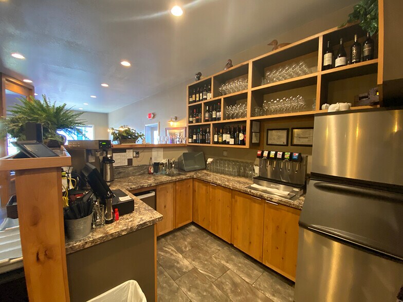 More Photos Of 112 N Main St, Cascade Restaurant For Sale