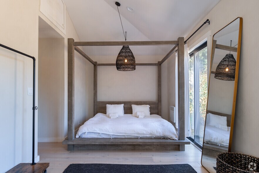 More Photos Of 18501 Van Zandt Resort Rd, Philo Lodge Meeting Hall For Sale