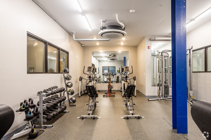 More Photos Of 160 Myrtle Ave, Albany Apartments For Sale