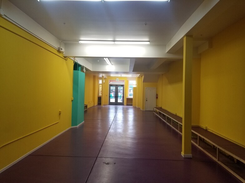 More Photos Of 2917-2919 24th St, San Francisco General Retail For Sale