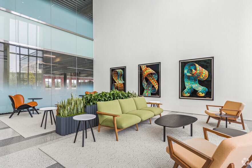 More Photos Of 6275 W Plano Pky, Plano Coworking Space