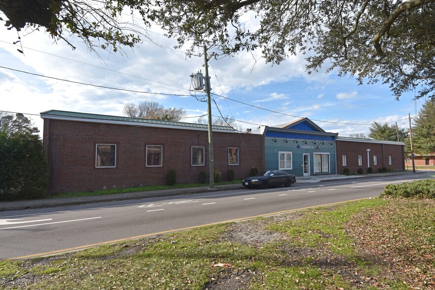 Primary Photo Of 2713 Colley Ave, Norfolk Manufacturing For Lease