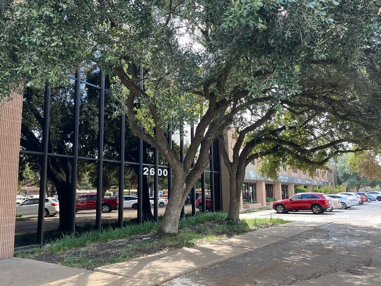 More Photos Of 2600 N Gessner Rd, Houston Medical For Lease
