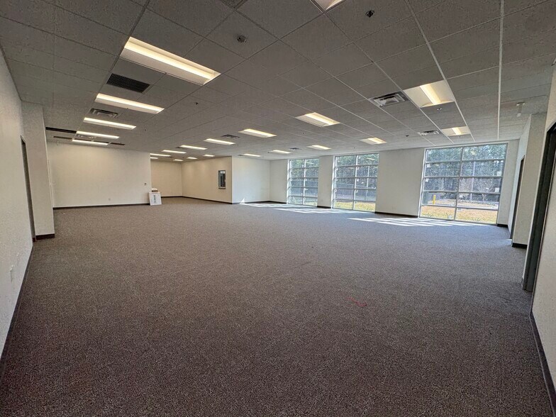 More Photos Of 10105 Pritchard Road, Jacksonville Refrigeration Cold Storage For Lease