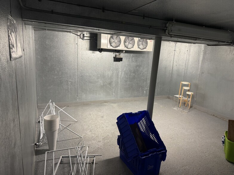 More Photos Of 792 Route 35, Cross River Restaurant For Lease