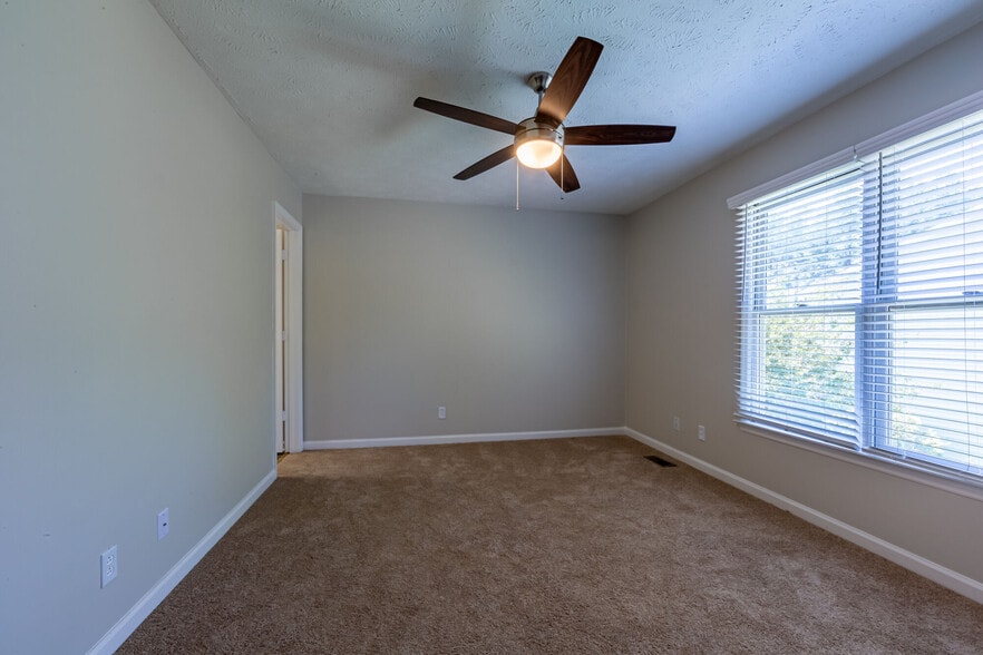 More Photos Of 5217-5336 Tern Pl, Fayetteville Apartments For Sale