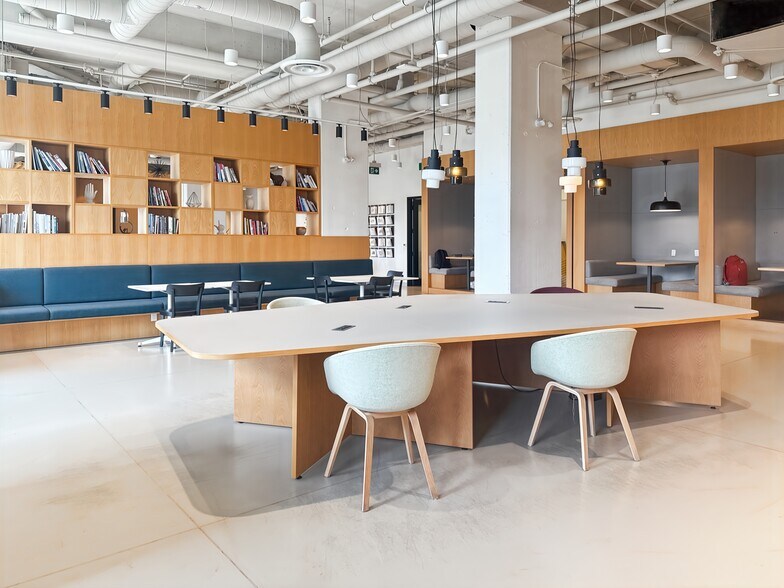 More Photos Of 11 Peel Ave, Toronto Coworking Space