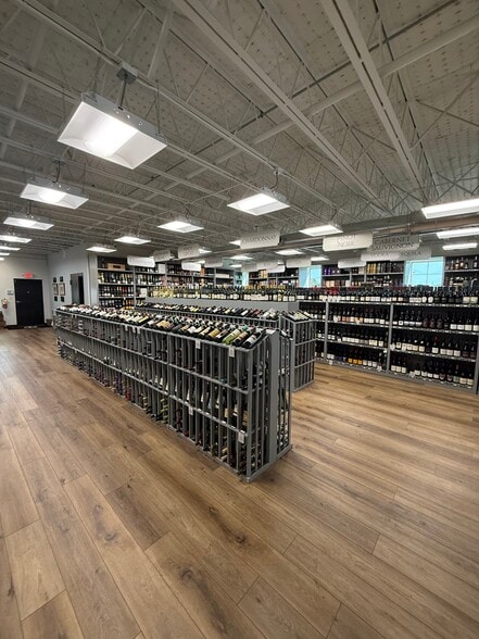 More Photos Of 1947 Wynnton Rd, Columbus Freestanding For Sale