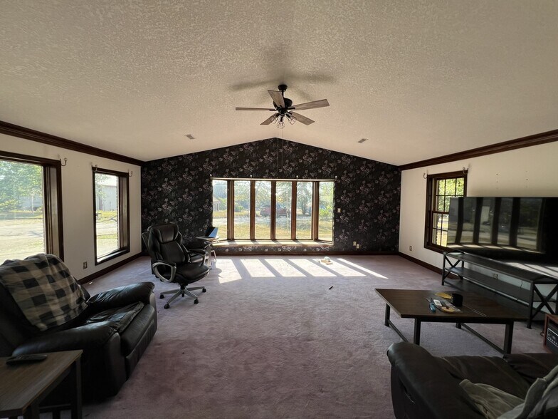 More Photos Of 6468 US Highway 63, West Plains Land For Sale
