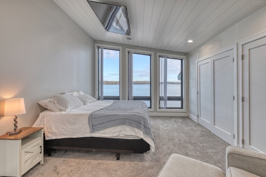 More Photos Of 7440 N Pats Landing Rd, Hayward Restaurant For Sale