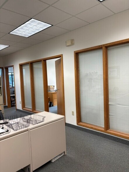More Photos Of 2518 Superior Dr NW, Rochester Office For Lease