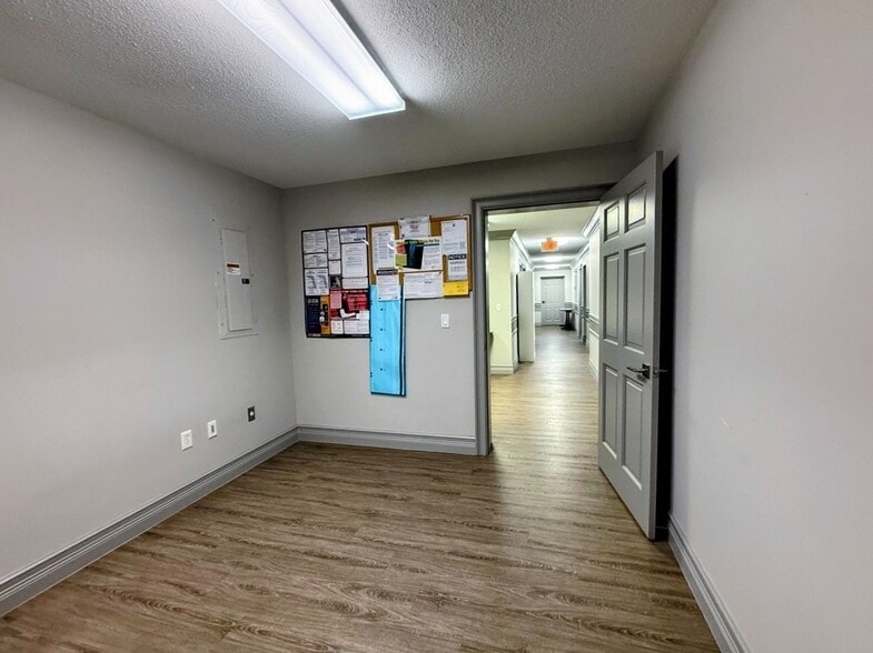 More Photos Of 1034 16th St N, Saint Petersburg Medical For Lease