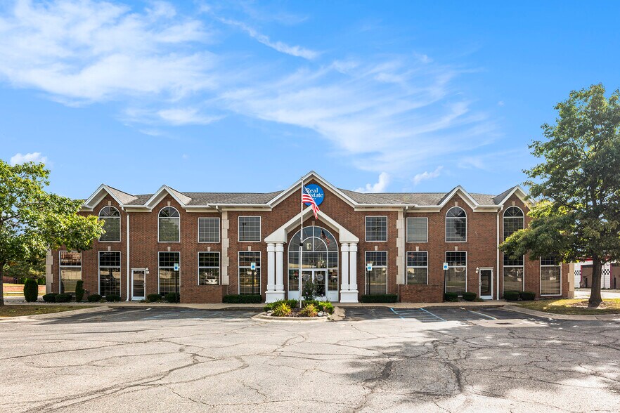 More Photos Of 47800 Gratiot Ave, Chesterfield Medical For Lease