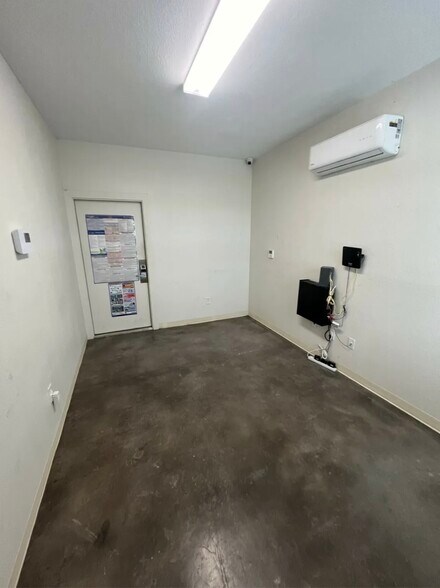 More Photos Of , Seguin Industrial For Sale