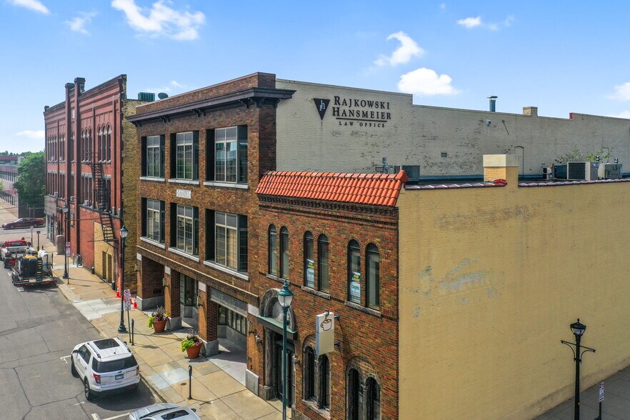 More Photos Of 11 N 7th Ave N, Saint Cloud Office For Sale