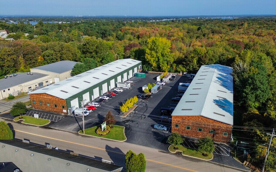 More Photos Of 75 Tupelo St, Bristol Manufacturing For Sale