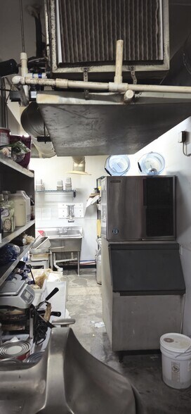 More Photos Of 6716 Church St, Douglasville Restaurant For Sale