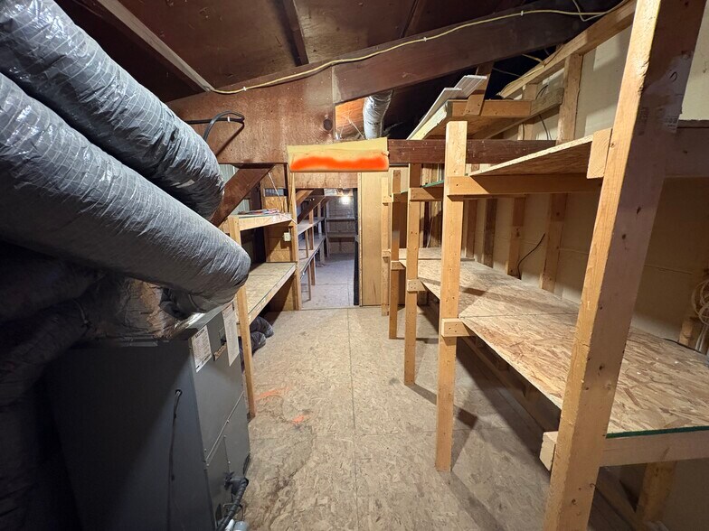 More Photos Of 703 Widewater Dr, Lafayette Warehouse For Lease